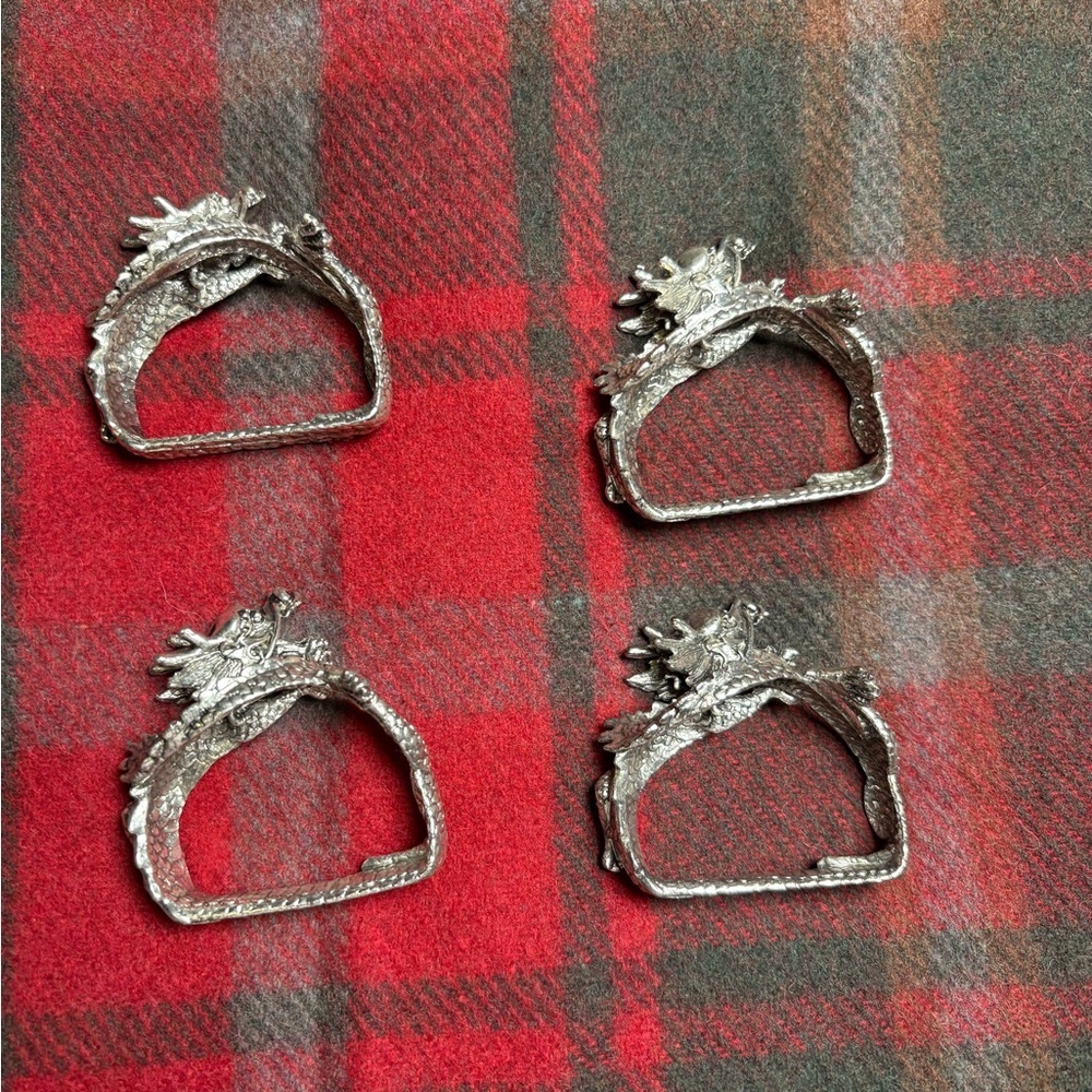 Extremely RARE Arthur Court  Dragon Napkin Rings -Set of 4 - Picture 3 of 13